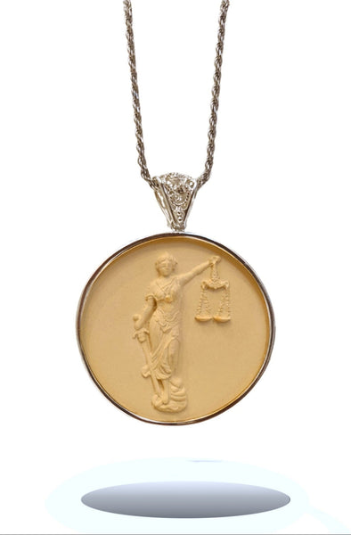 Collana Themis